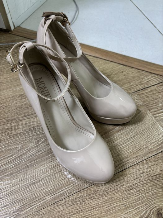 Отдам хорошие туфли