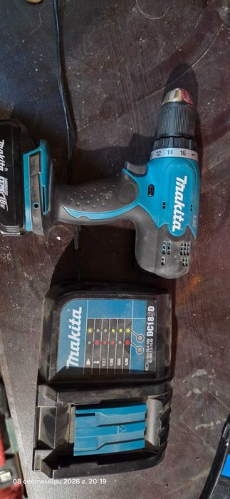 Акумулаторен винтоверт Makita DDF453Z