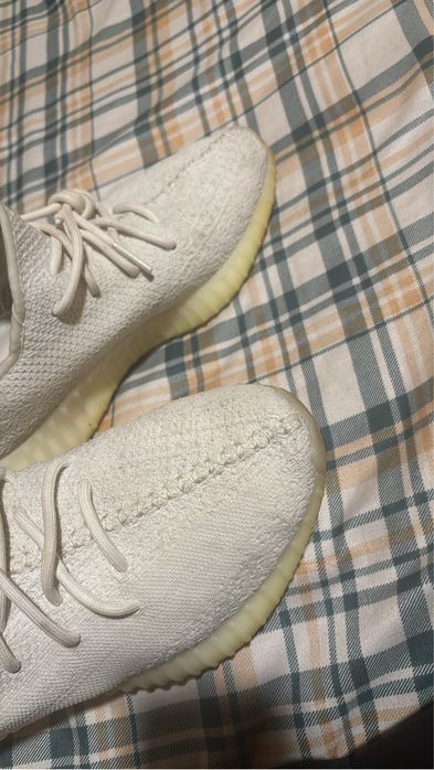 Yeezy 350 triple w