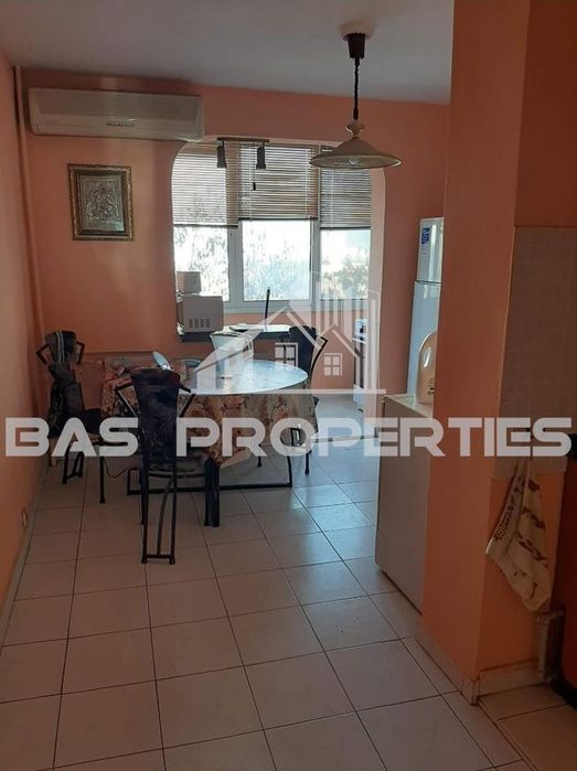 Продава се Тристаен апартамент в София, Фондови жилища - 96 кв.м за 2032 €/кв.м - Снимка #3
