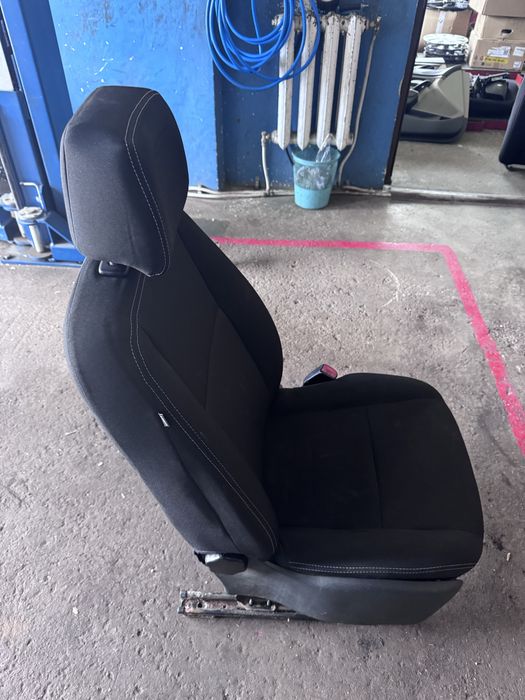 Scaun fata dreapta pasager si bancheta spate Renault Fluence
