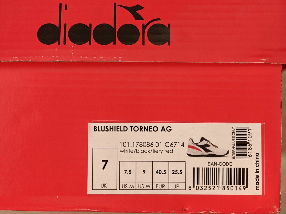 Кроссовки для тенниса DIADORA