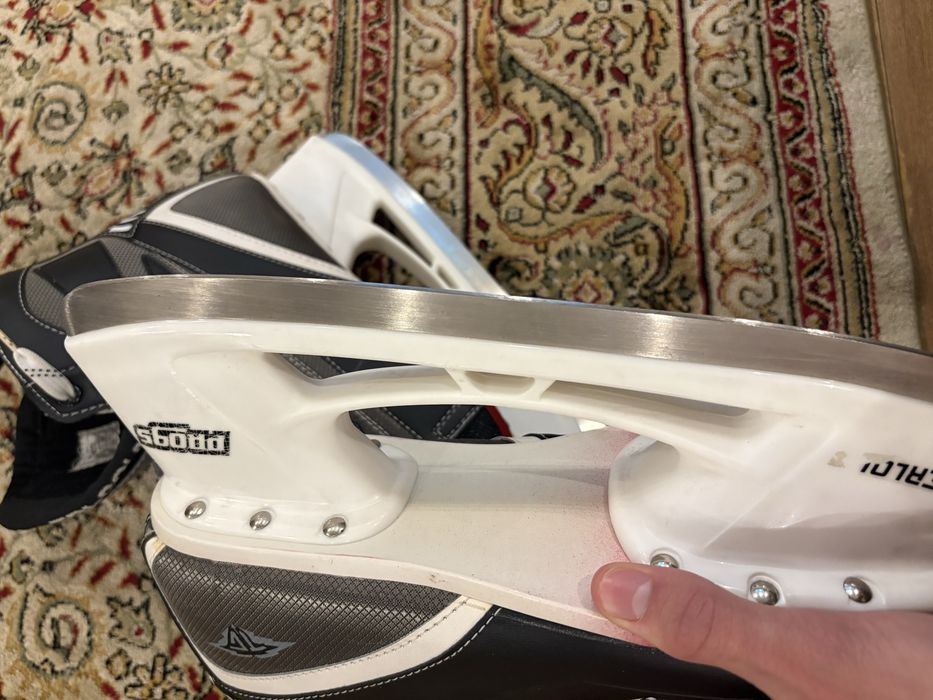 Коньки новые 46 размера