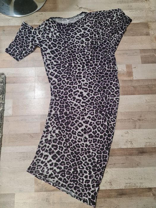 Асиметрична туника