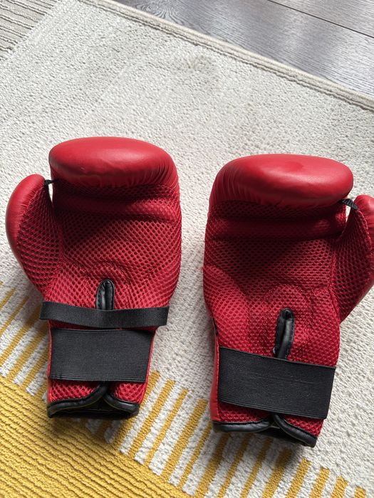 Детска боксова круша