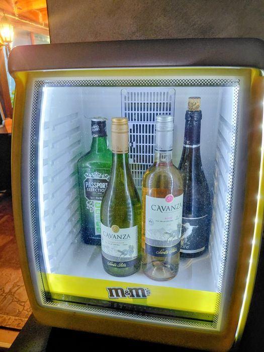 Мини бар-хладилна витрина