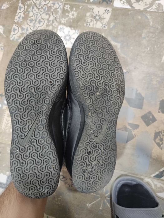 Маратонки Nike за футбол