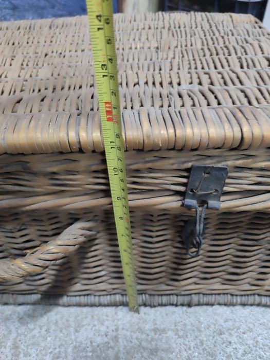 Ретро неща за всеки, количка , радио грамофон с мниго плочии др+2 бр в