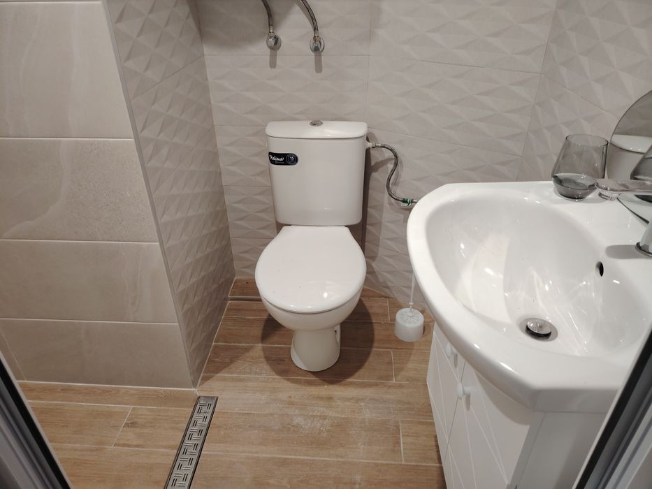 Дава се под наем Етаж от къща в Варна, м-т Евксиноград - 80 кв.м за 586.5 € - Снимка #6