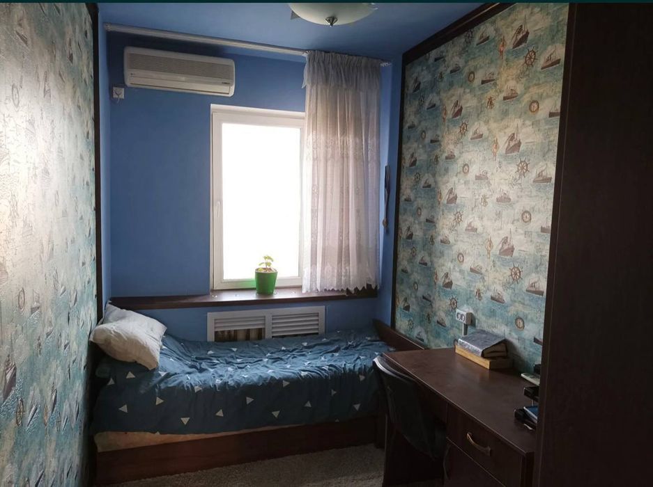 Продаётся 3х комнатная на массиве Риезий ( Паркентский)