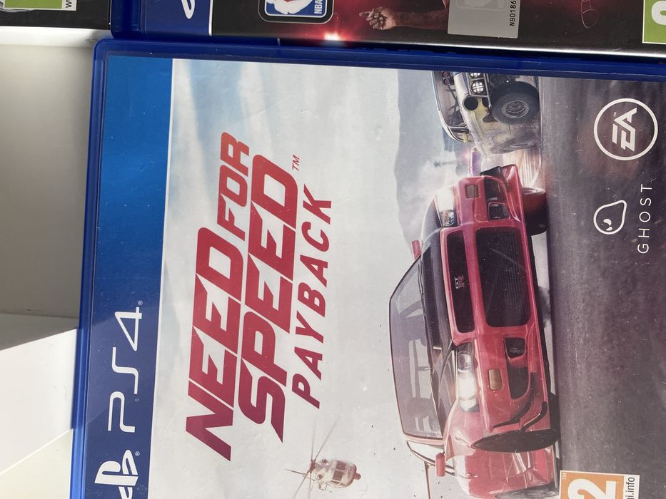 Play Station 4 + игри