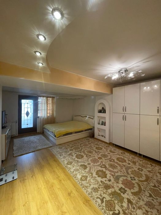 Vind 4camere decomandat parter 2balc