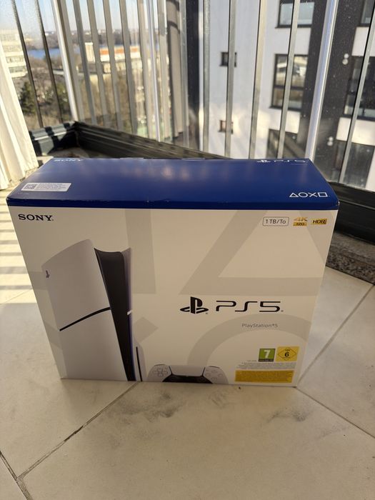 Playstation 5 slim de vanzare