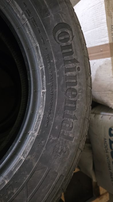Vand 4 cauciucuri 215 65 R16 continental