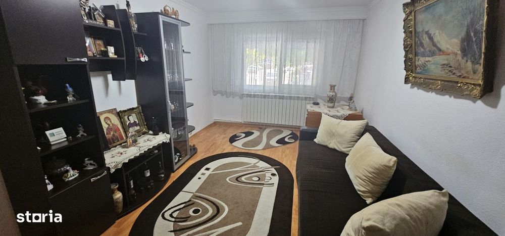 Apartament 3 camere, Faleza Sud, parter