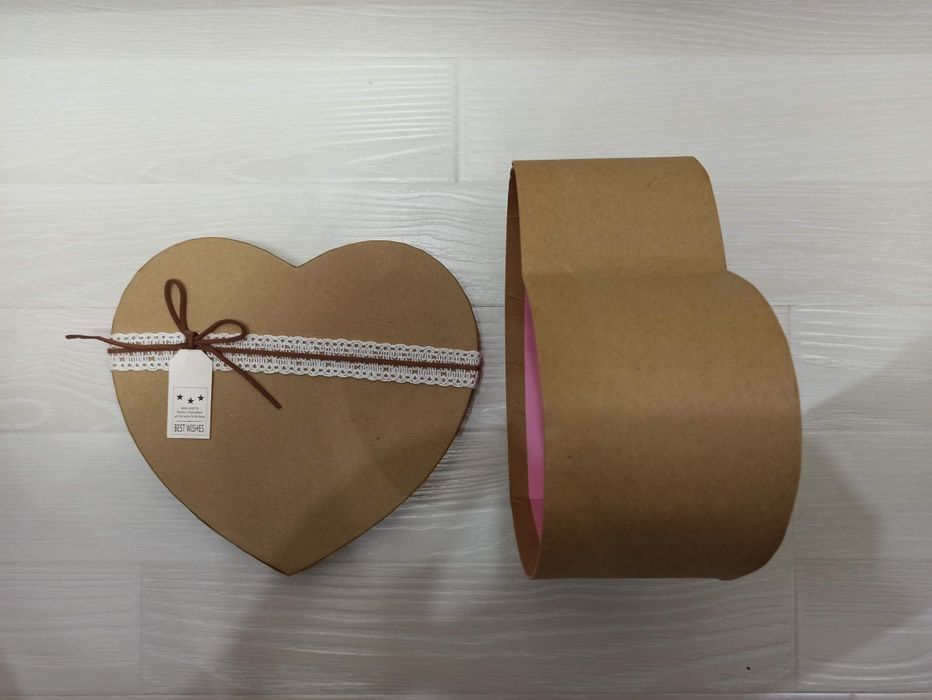 Подарочная коробка для упоковки подарков.