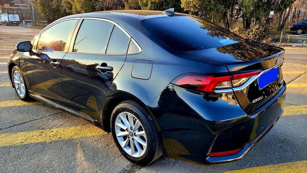 TOYOTA Corolla Hybrid