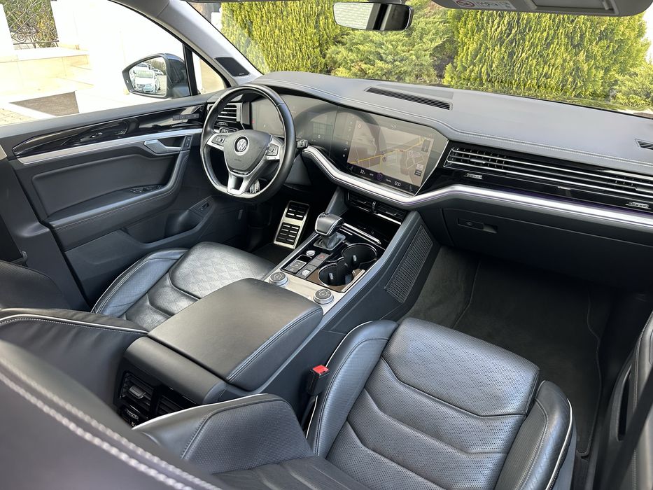 Volkswagen Touareg Black Style/Panoramic/Nigh vision/Perne/Ventilatie