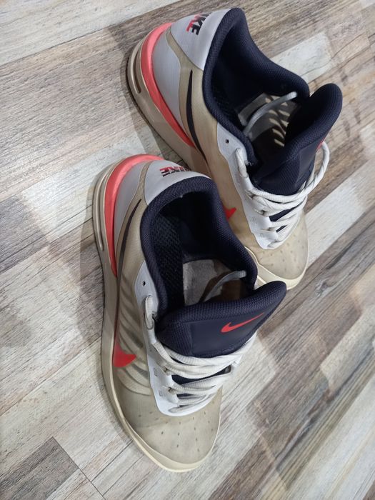 Маратонки nike 45,44