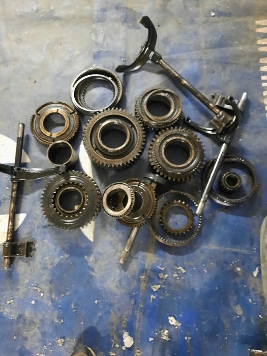 Продам запчасти на МАН