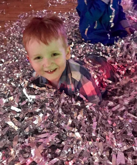 Фолиева дискотека под - продажба, наем, парти с аниматор