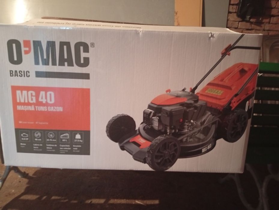 Vând mașina de tuns iarbă nouă pe benzină cu bon de garanție.