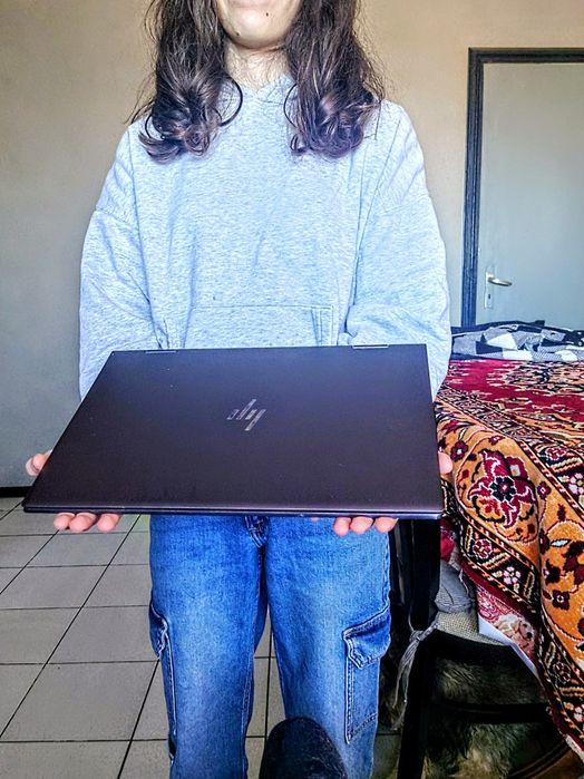 HP envy 360  ryzen 5