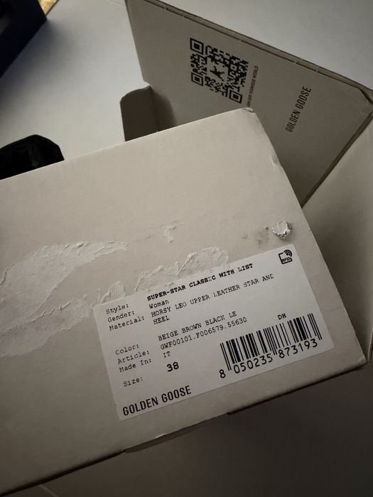 Golden Goose superstar