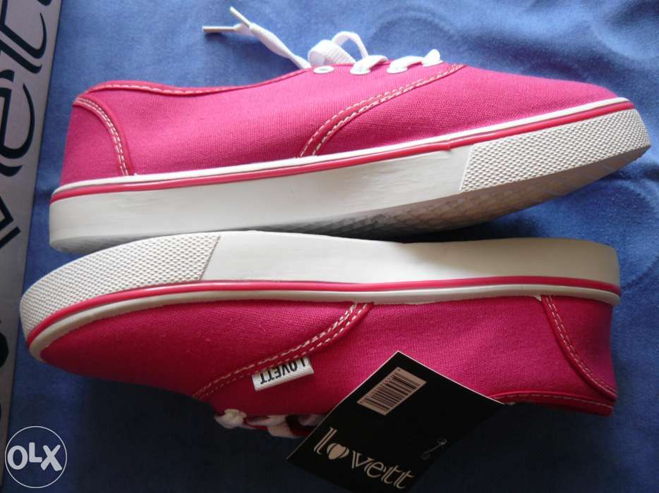 Tenisi unisex sport "LOVETT" de la KELARA,Spania,Culoare Cyclam,nr.39