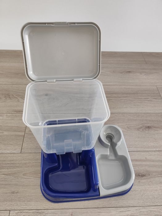 Хранилка и поилка 2в1 за животни