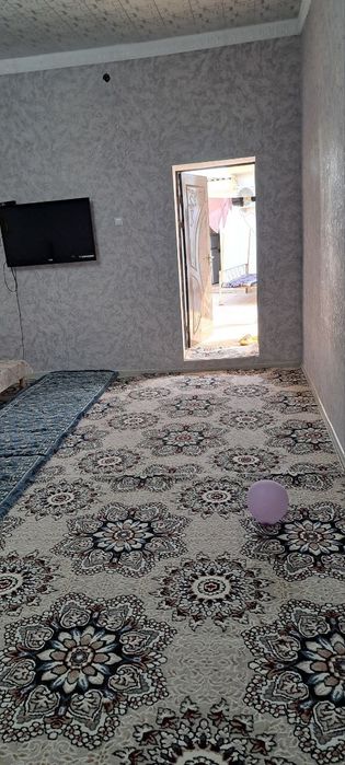 Hamma sharoyitga ega 3.5 sotixli hovli srochna sotiladi