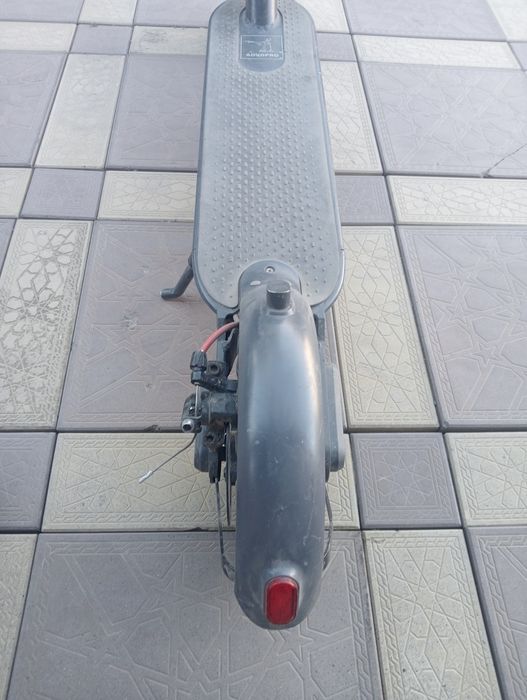 Продам электросамокат AOVOPRO