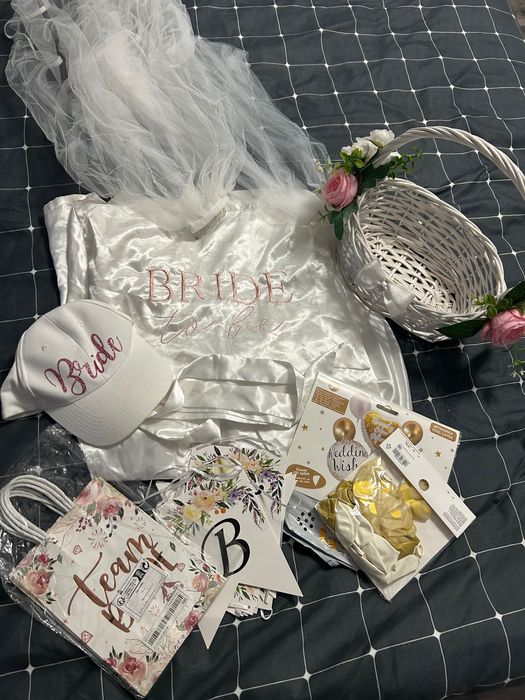 Аксесоари за сватба/халат/кошница