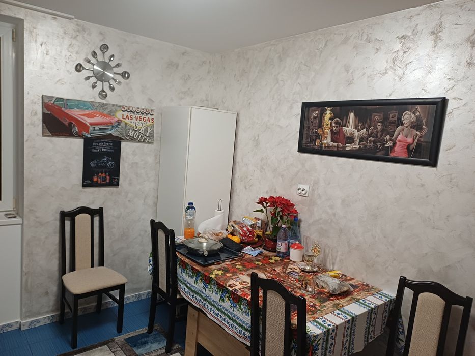 Apartament 4cam 2bai et.1 OMV