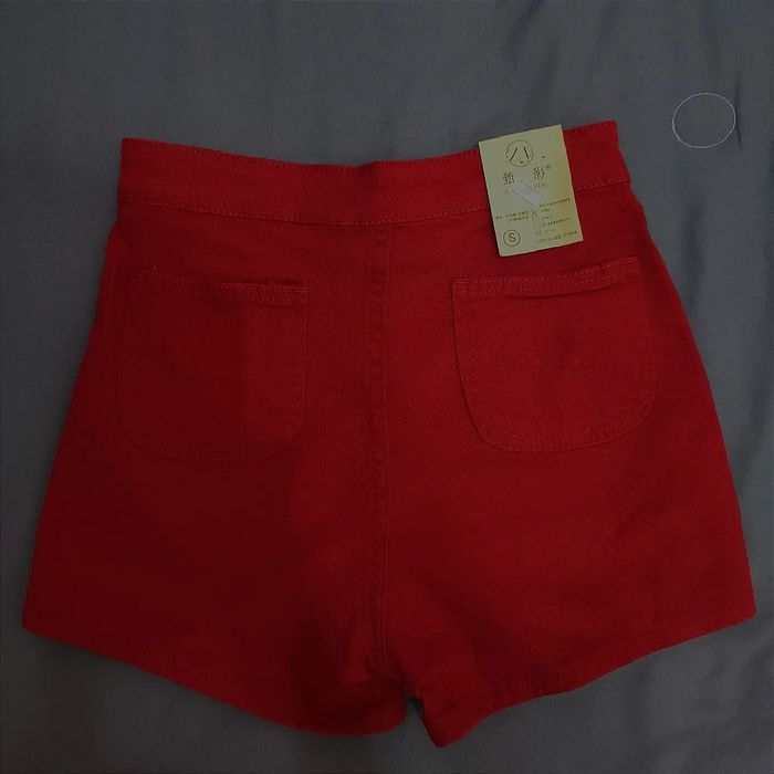 Красные шорты, S-M, 5500