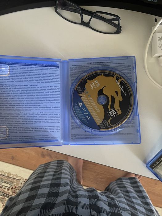 Продаю Мортал Комбат