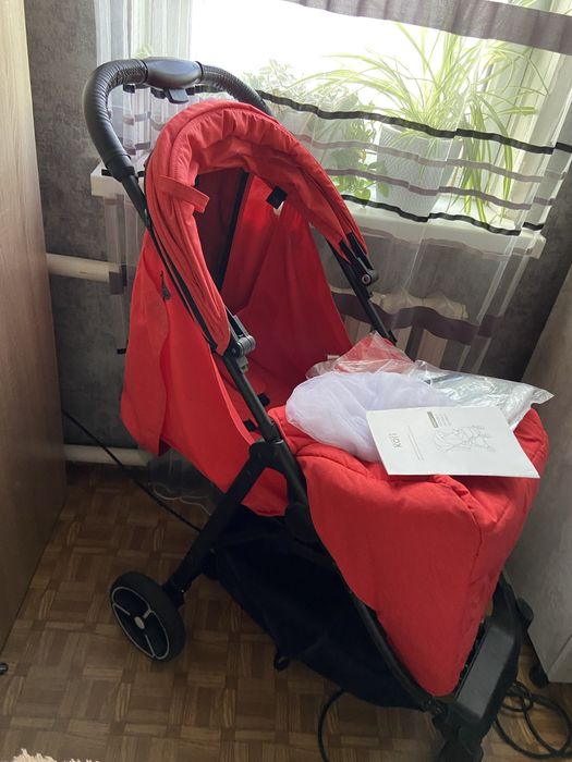 Коляска прогулочная