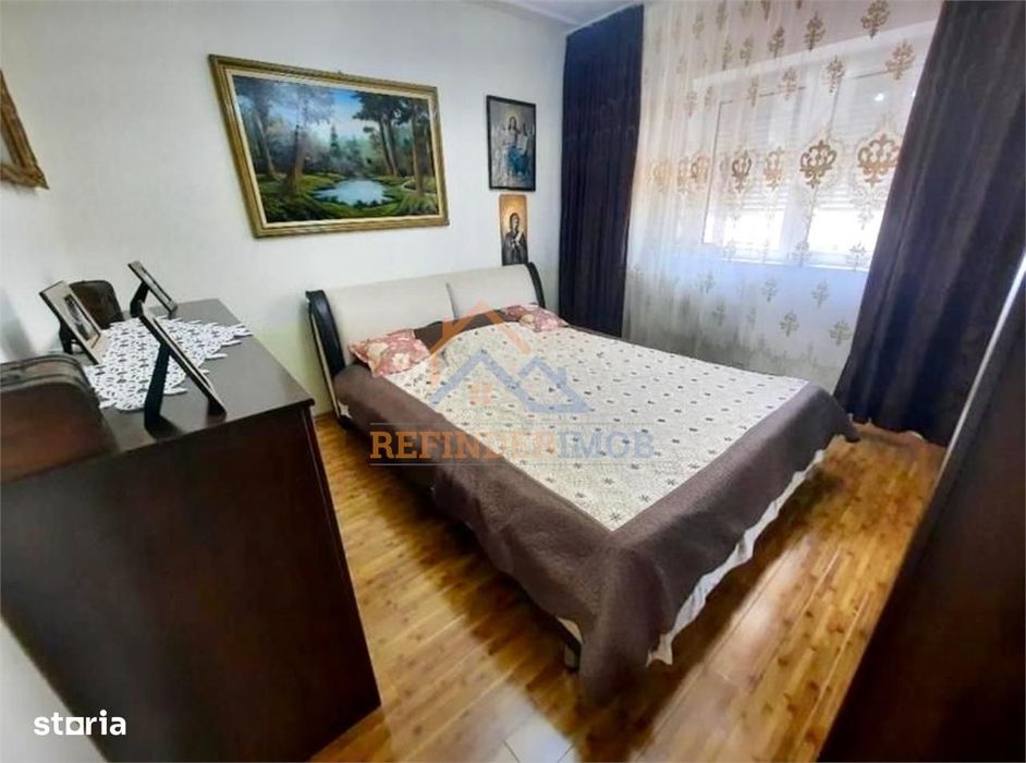 Vanzare Apartament 3 camere 2 bai 13 Septembrie - Novaci