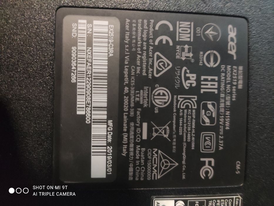 Продам ноутбук acer на запчасти