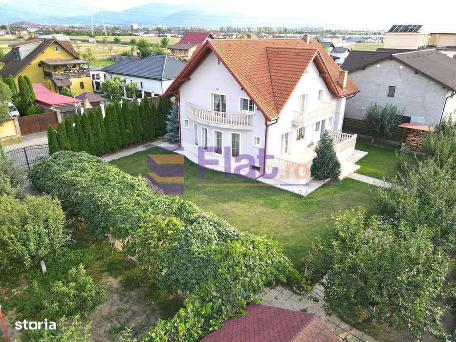 Casă spațioasă și elegantă cu teren  – Sânpetru
