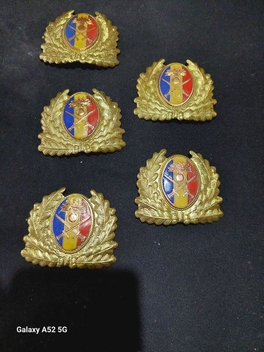 Embleme militare pentru caschetă, căciulă, bonetă, etc