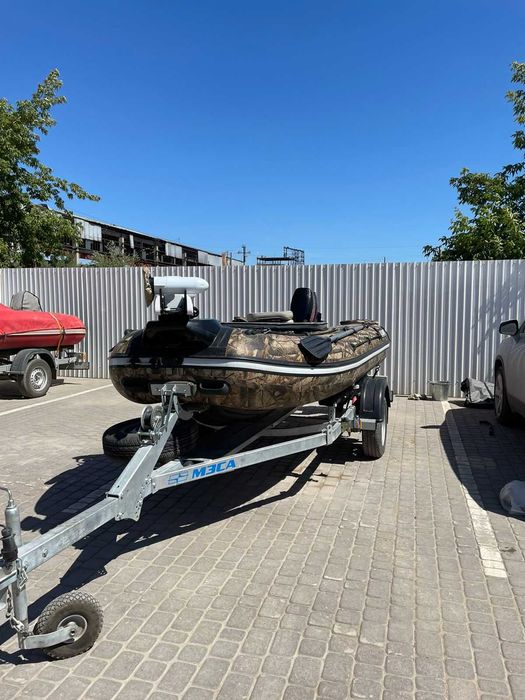 Продам лодку Azimut Atlas в комплекте с прицепом, мотором, Gps якорем