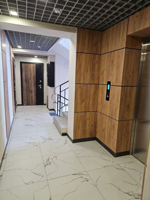 Евро 3 комн, 6/9, жк 8 квартал.