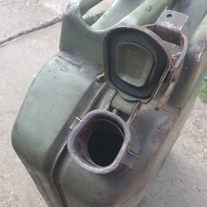 Canistra combustibil din metal - 20L - Trimit si in tara