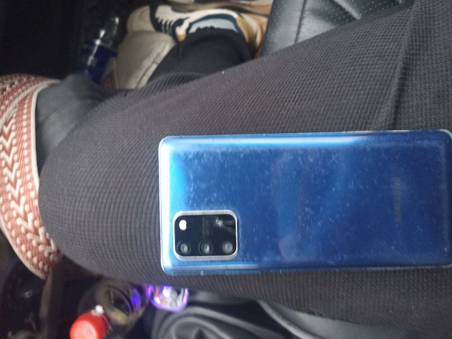 Продам Samsung S10 Lite
