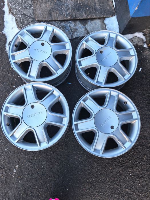 Vand jante Logan pe 15