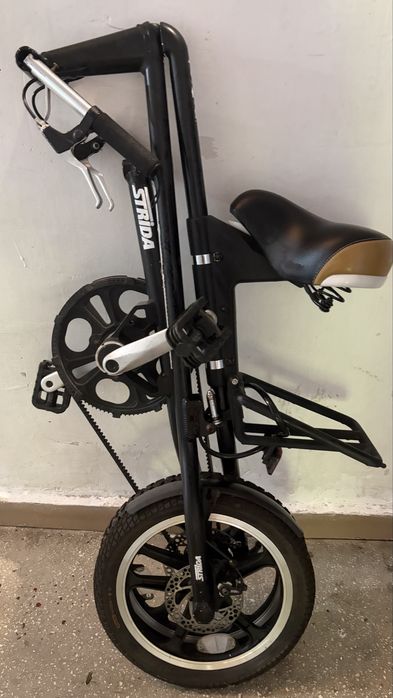 Bicicleta pliabila STRIDA