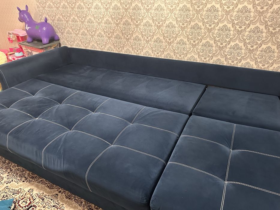 Продается диван .