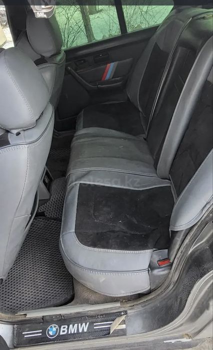 Продам бмв е34 525i