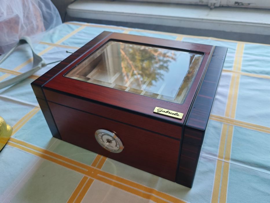 Humodor trabucuri cu capac de sticla Gabriela